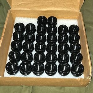 32 PCS black wheel lug nuts